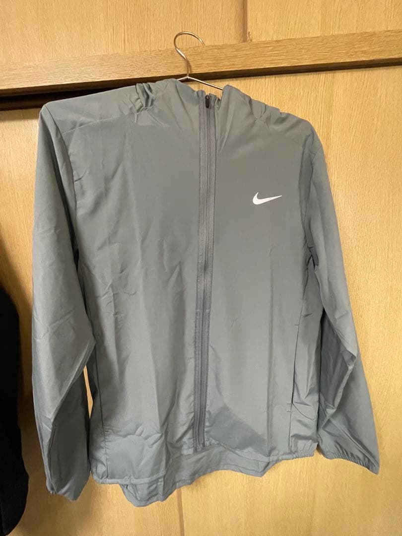 ナイキ Dri-FIT フーデッドジャケット