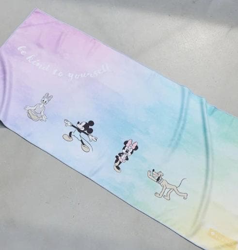 【SUKALA】プリントヨギラグ　ディズニー　web限定　ヨガラグ新品 ajt
