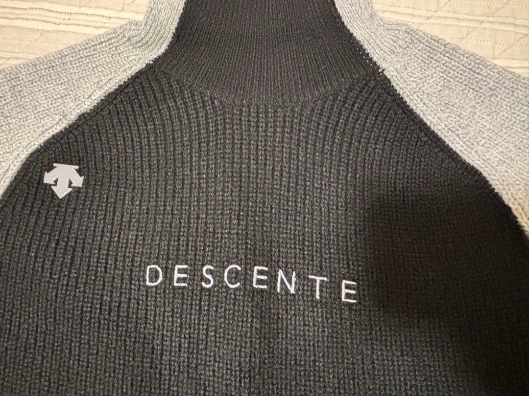DESCENTE メンズセーター ハイネック