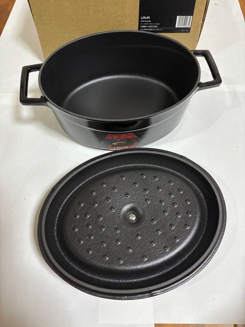 LAVA ラヴァ オーバルキャセロール シャイニーブラック25cm 割れ凹み無し