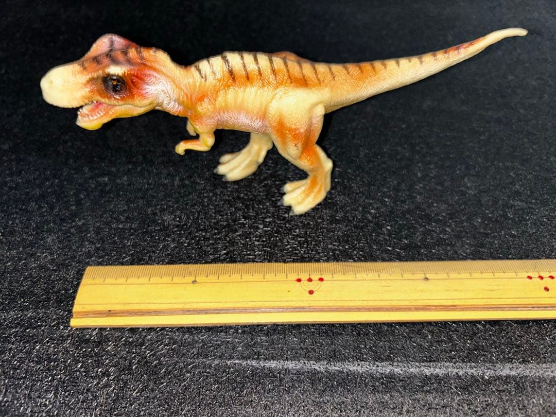 恐竜　フィギュア　dinosaur