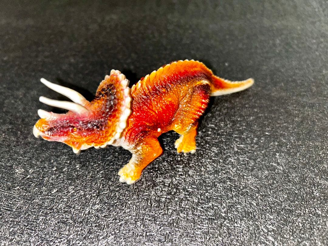 恐竜　フィギュア　dinosaur