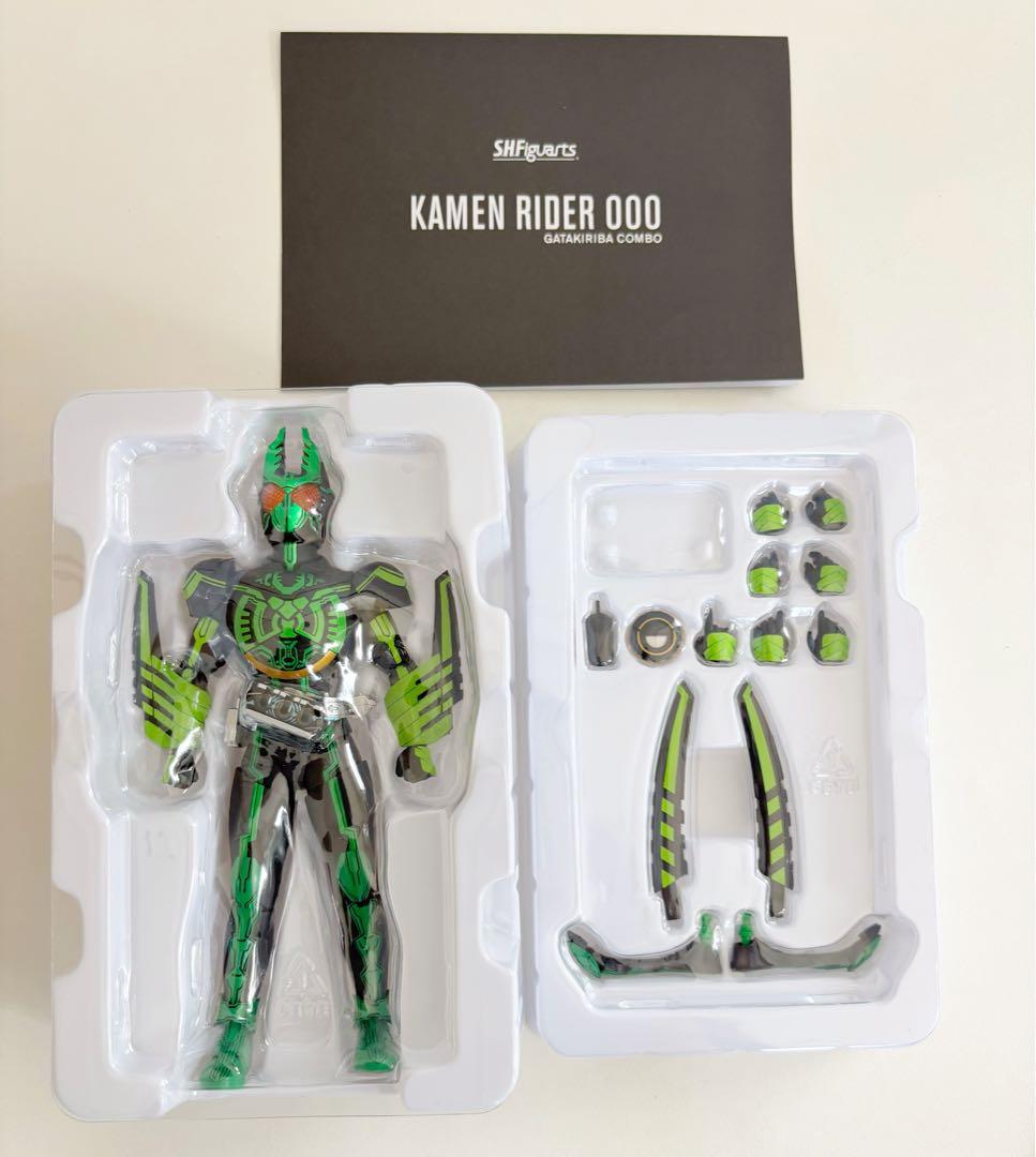 【美品】S.H.フィギュアーツ 真骨彫 仮面ライダーオーズ ガタキリバコンボ
