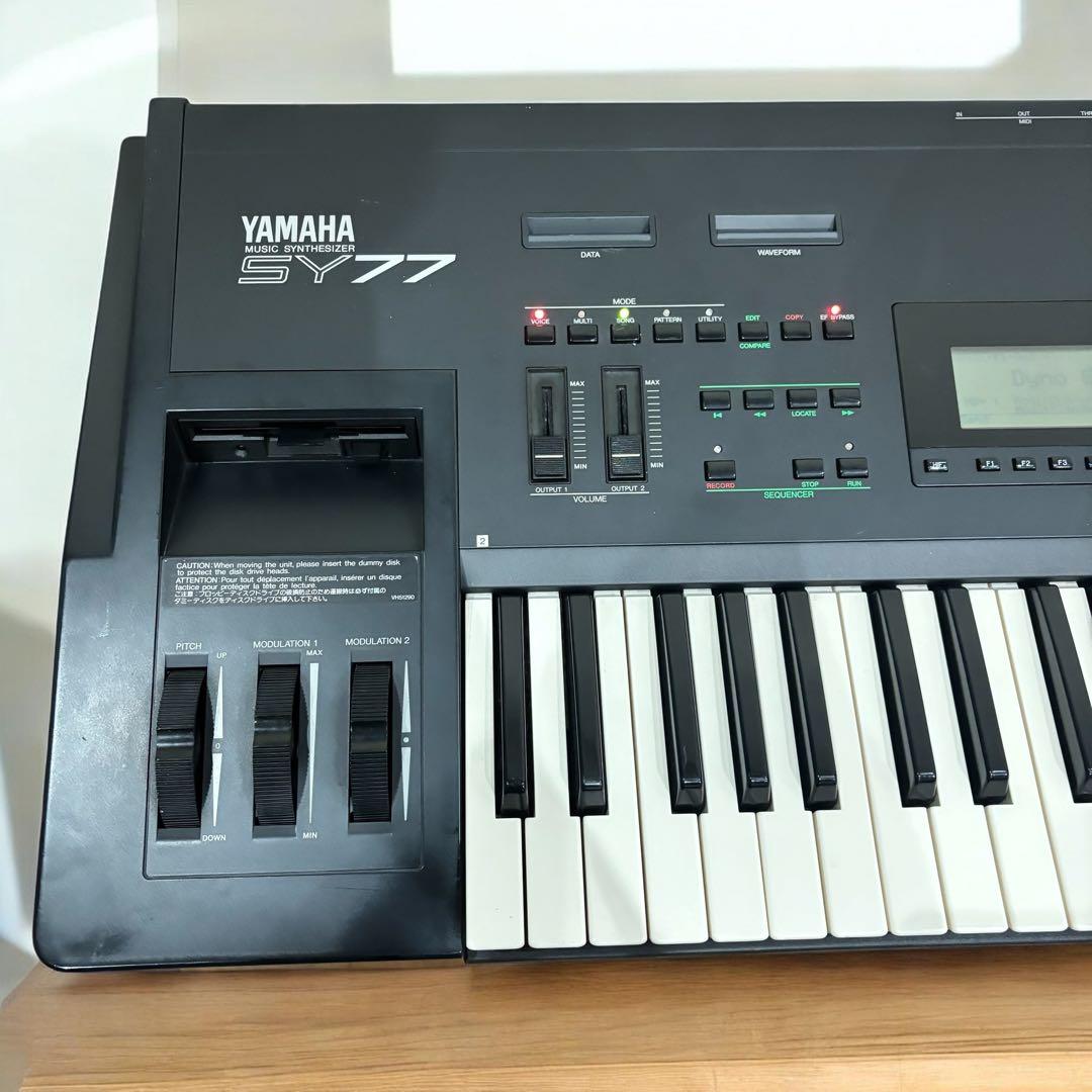 動作品✨ヤマハ SY77 シンセサイザー 61鍵盤 説明書完備 美品 音出しOK