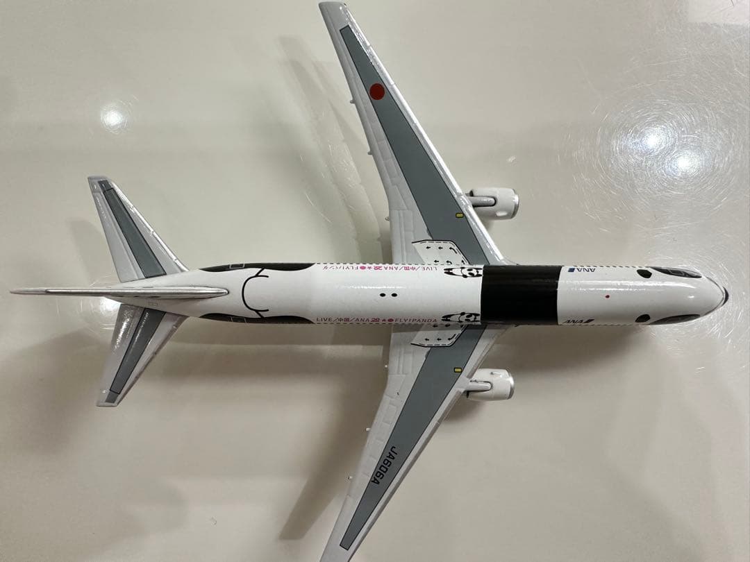ANA B767-381ER FLY!パンダ号 1/400ダイキャストモデル