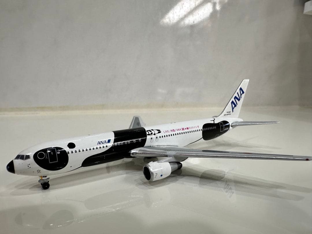ANA B767-381ER FLY!パンダ号 1/400ダイキャストモデル
