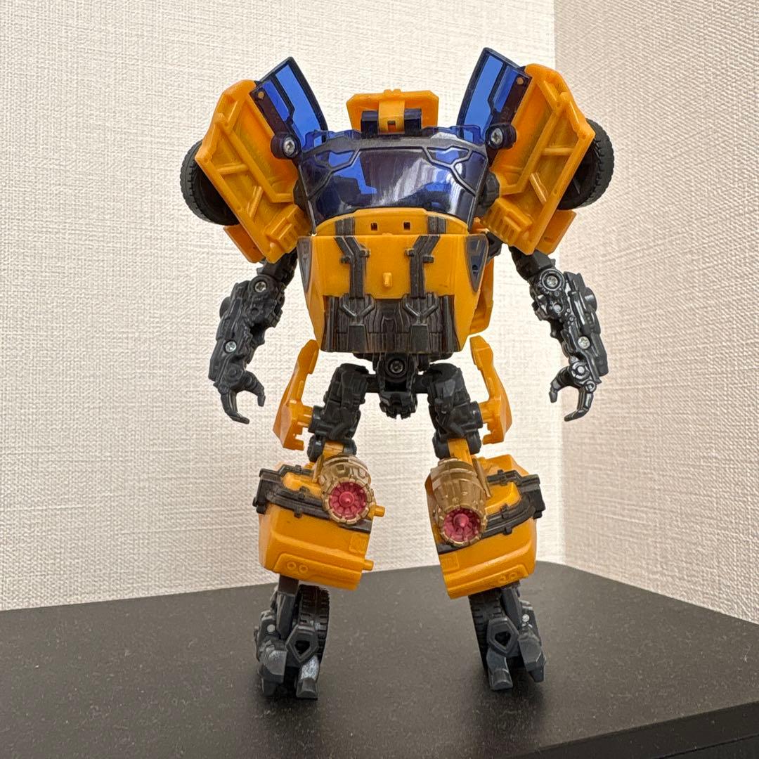 トランスフォーマー バンブルビー フィギュア
