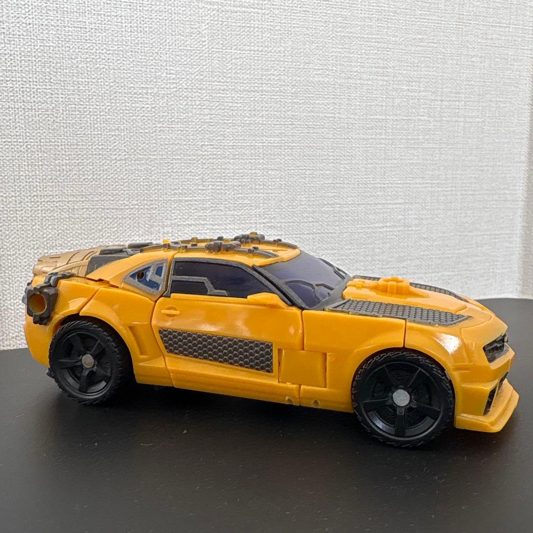 トランスフォーマー バンブルビー フィギュア