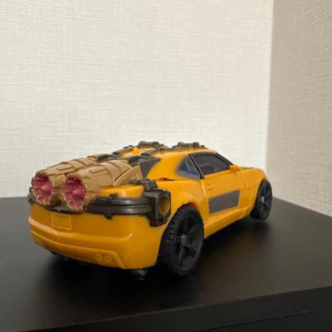 トランスフォーマー バンブルビー フィギュア