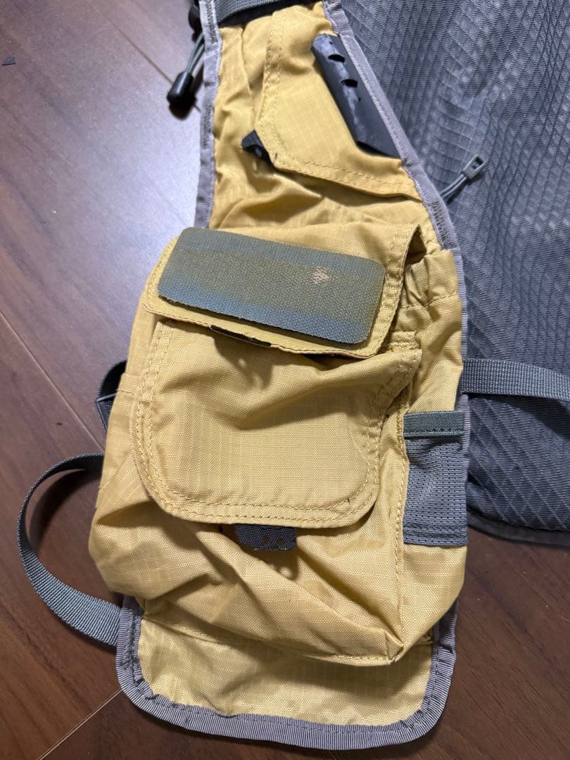 patagonia フィッシングベスト イエロー/グレー　希少
