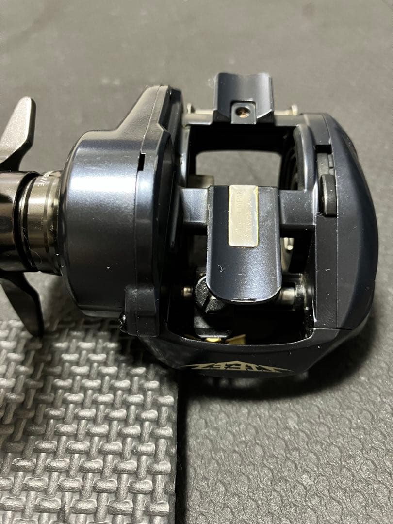 23スティーズ A2TW 8.5 左