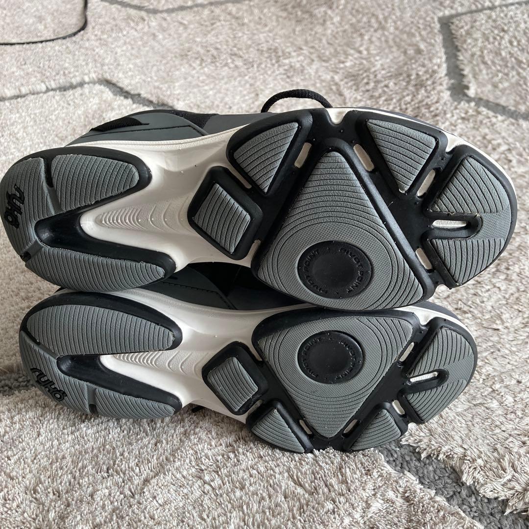 新品ryka ライカ ダンス・フィトネスシューズ22㌢