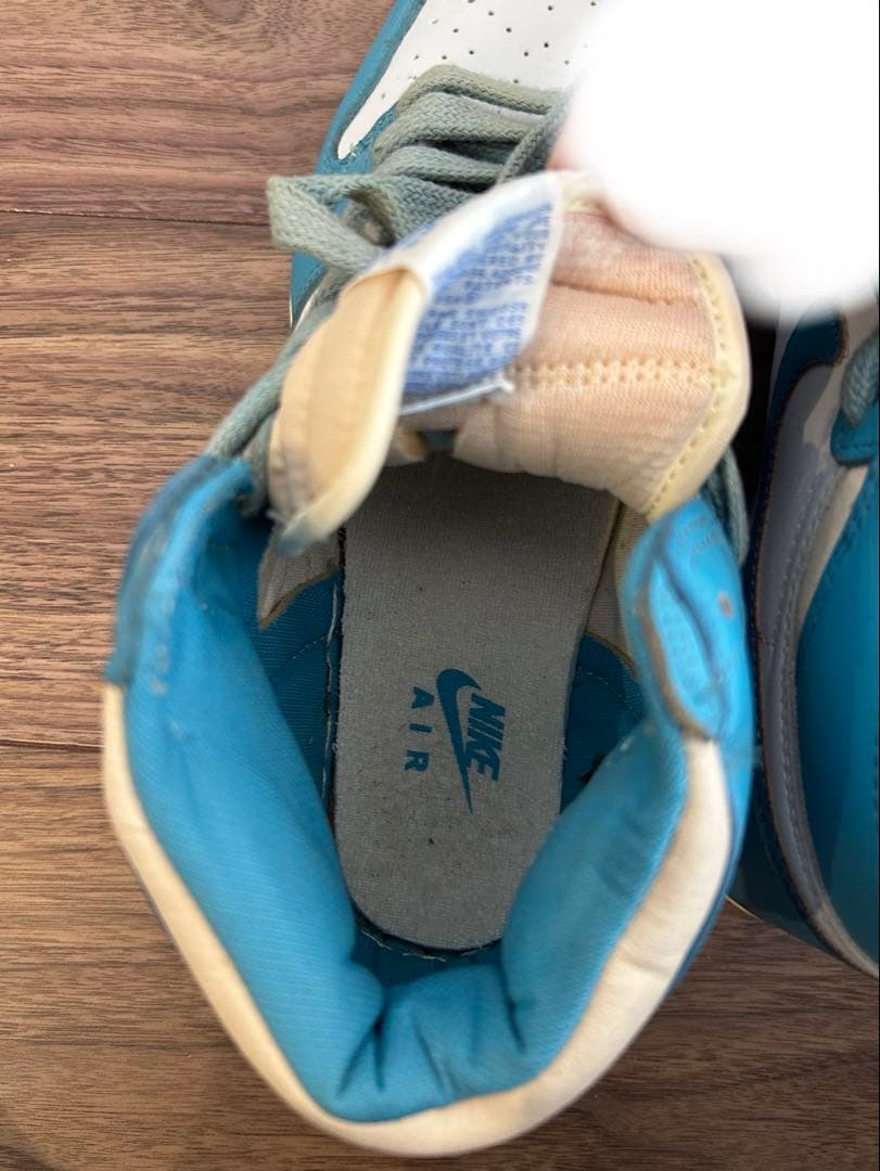 AIR JORDAN 1 ノースカロライナブルー