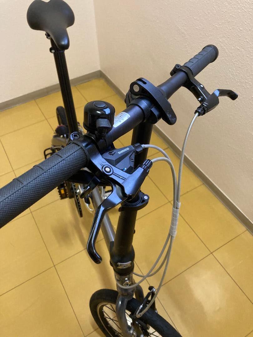 ルノーRENAULT 美品折りたたみ自転車 マグネシウム8 MAGNESIUM8
