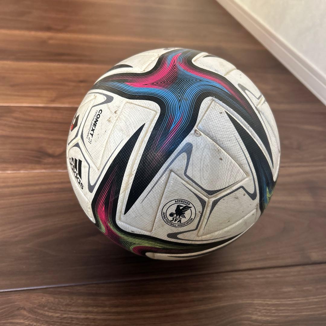 adidas FIFA Quality Pro サッカーボール サイズ5