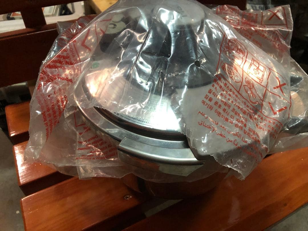 ステンレス圧力鍋 シルバー ブラック 新品