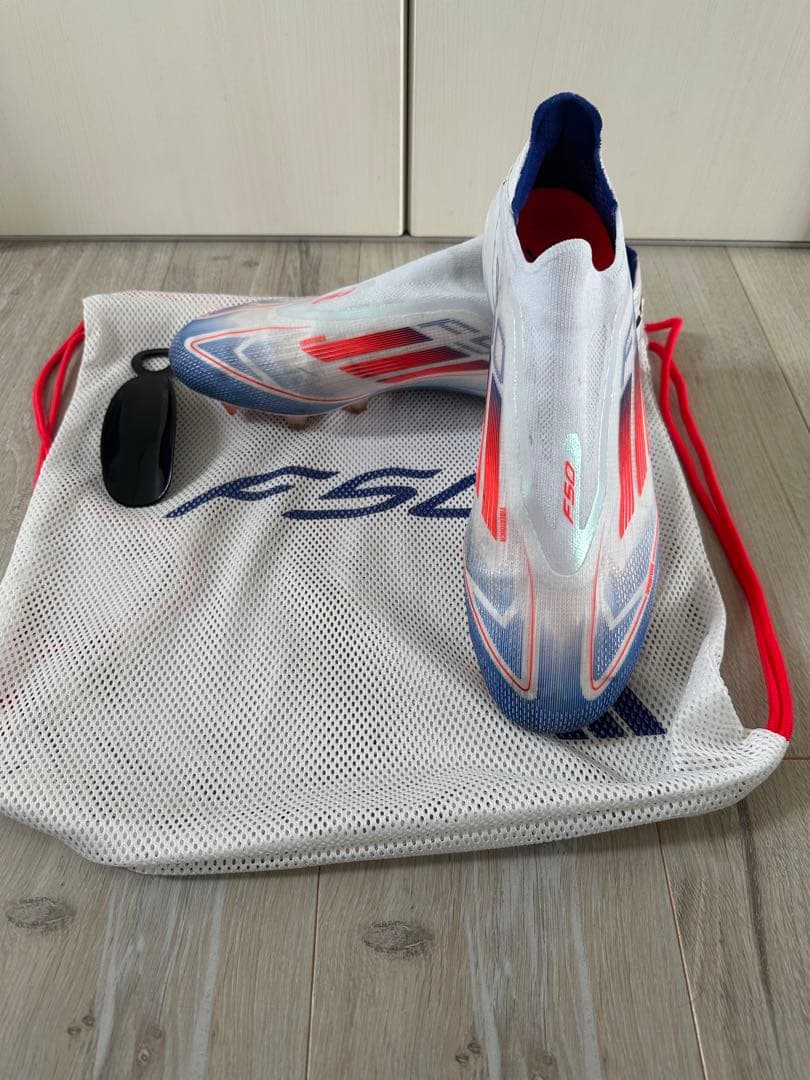 adidas F50 紐なしサッカーシューズ ホワイト/レッド/ブルー　27.0