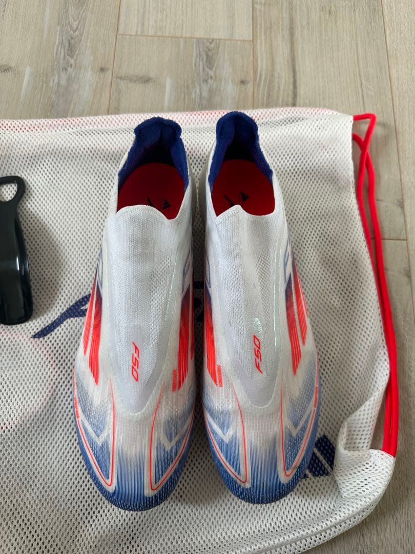 adidas F50 紐なしサッカーシューズ ホワイト/レッド/ブルー　27.0