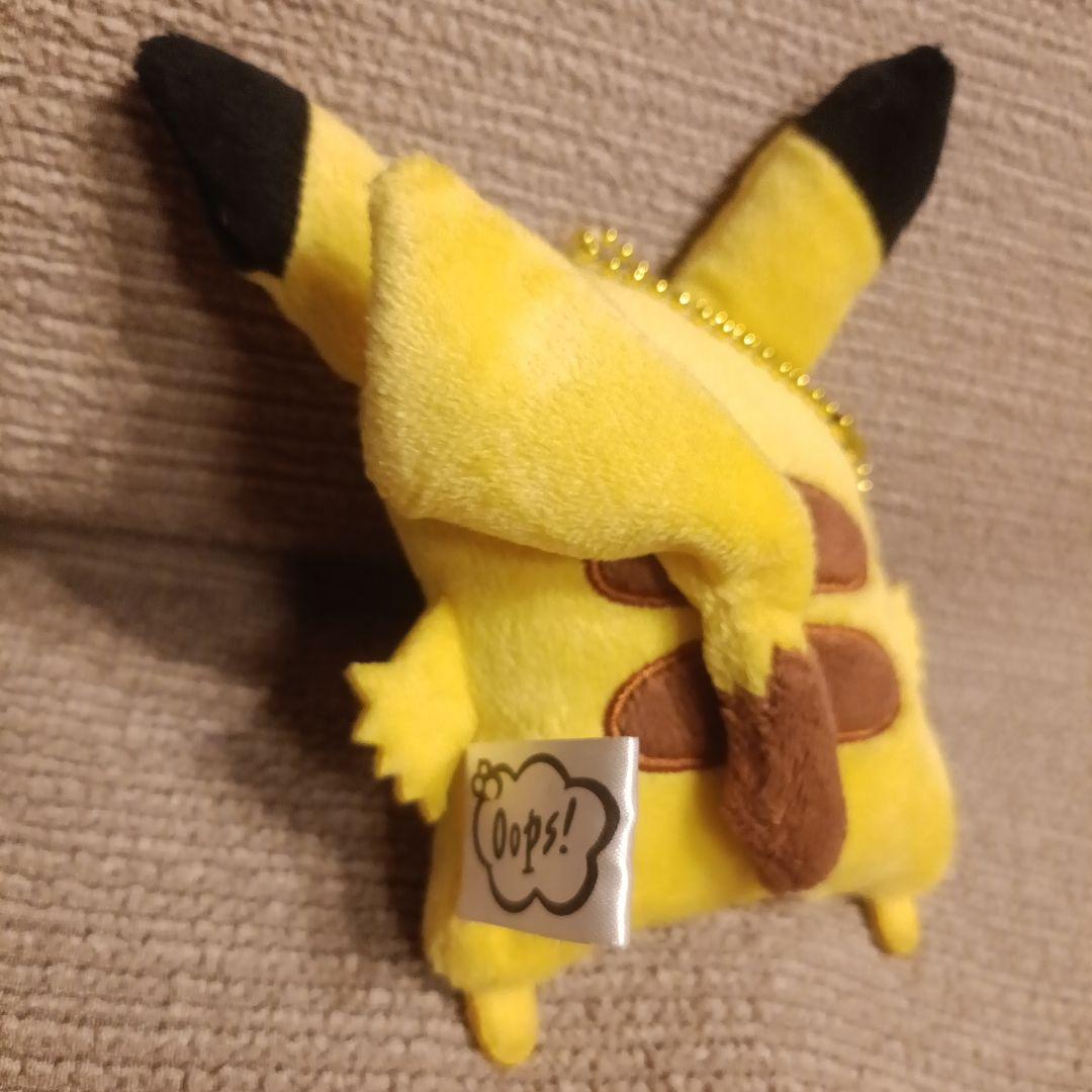 ポケモンセンター限定　ピカチュウoops!　マスコット　当時物
