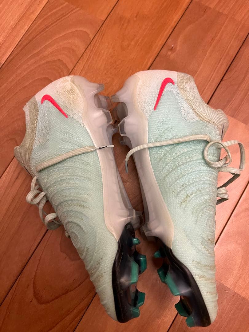 Nike サッカースパイクファントムgx2