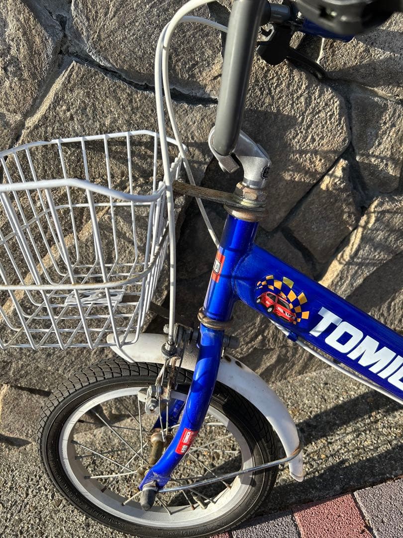 トミカ 幼児用自転車 青 前カゴ付き