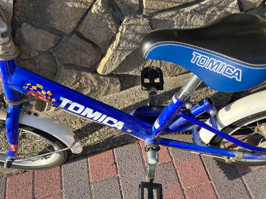 トミカ 幼児用自転車 青 前カゴ付き