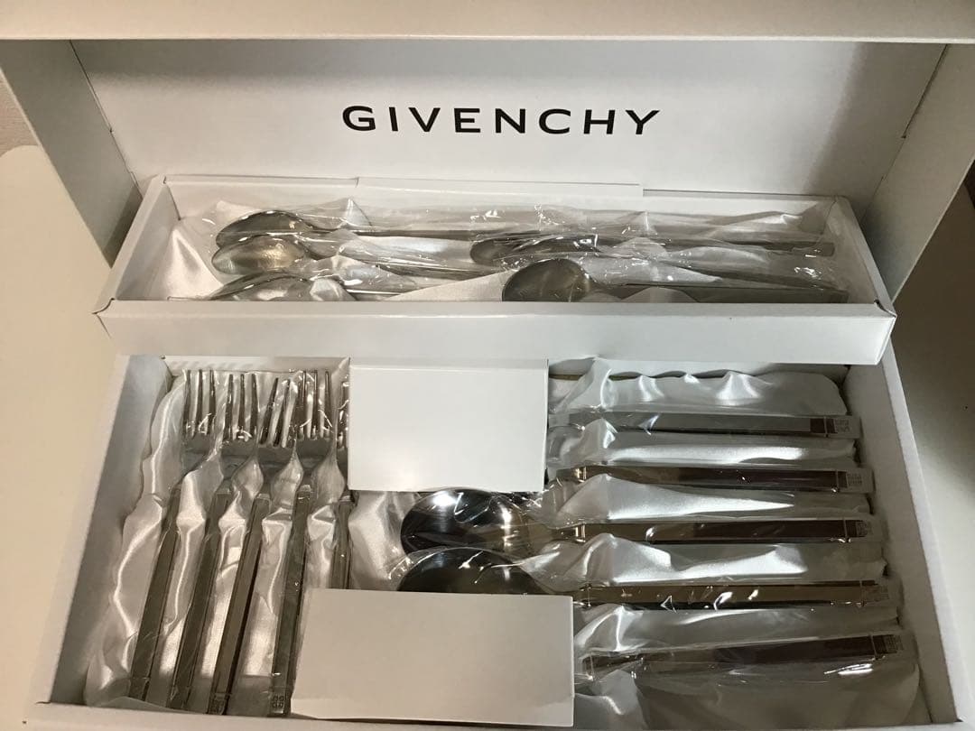 [新品未使用品]GIVENCHY ジバンシィカトラリーセット