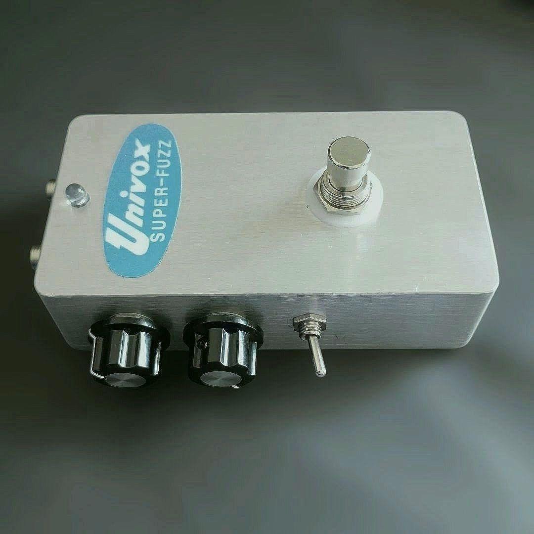 Univox Super-Fuzz コンパクトなハンドメイドクローン FY-6