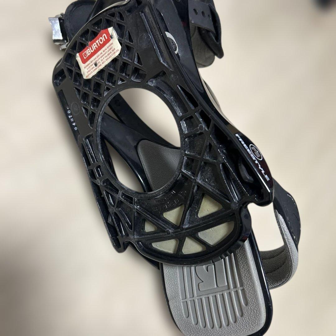 現状品！BURTON FREESTYLE Mサイズ
