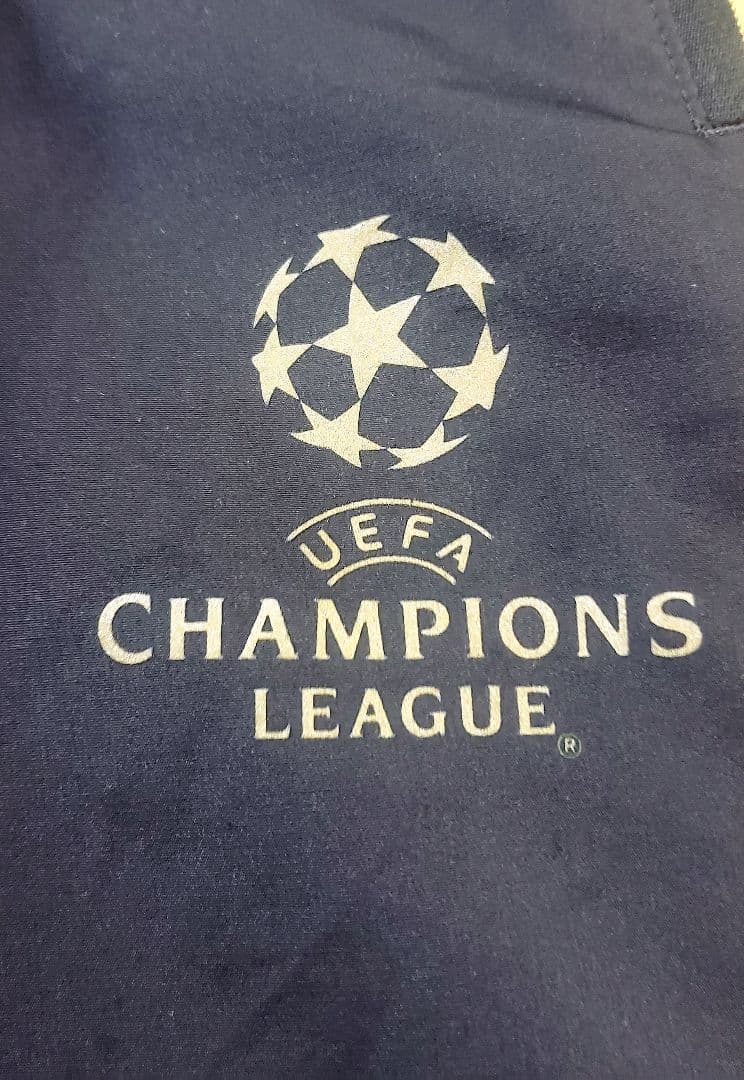 アディダス ユベントス公式ウェア2015-2016UCLプレゼンテーションスーツ