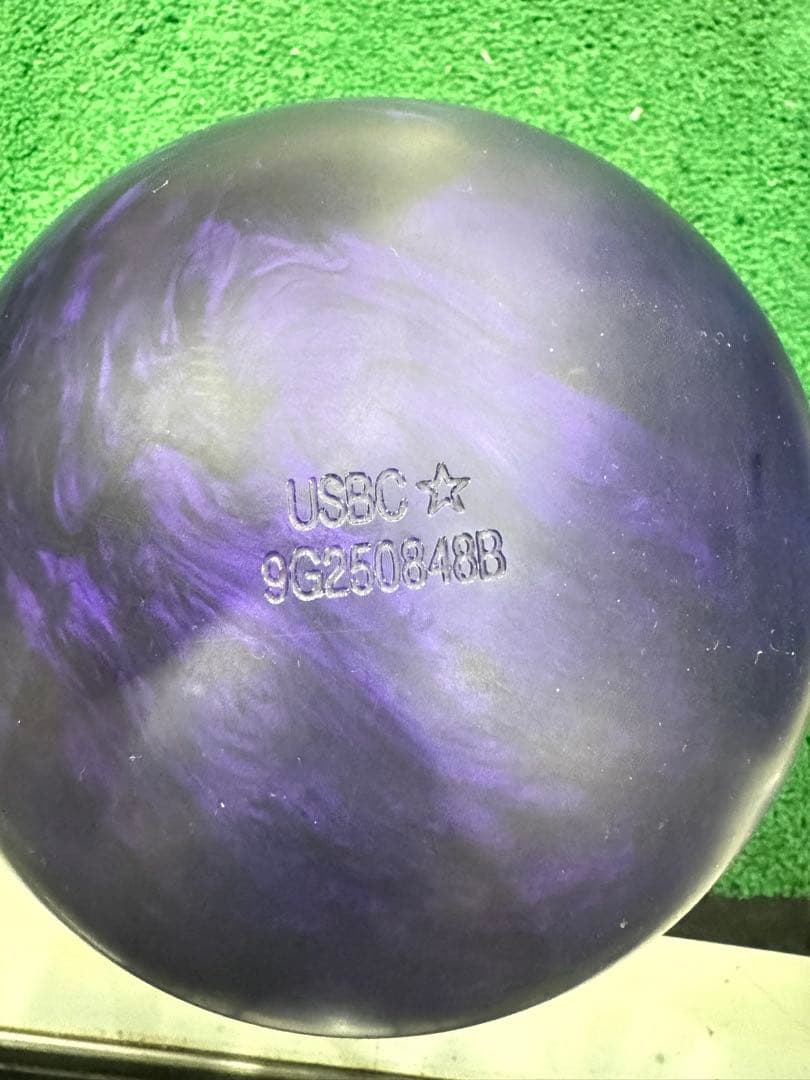 Hammer Black Widow ボウリングボール