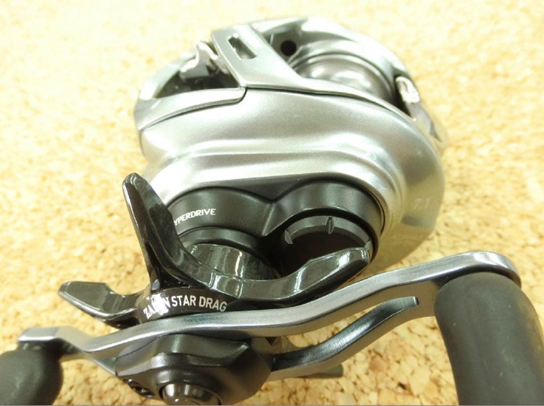 ダイワ　２１　アルファス　ＳＶ　ＴＷ　８００Ｓ　ＨＬ