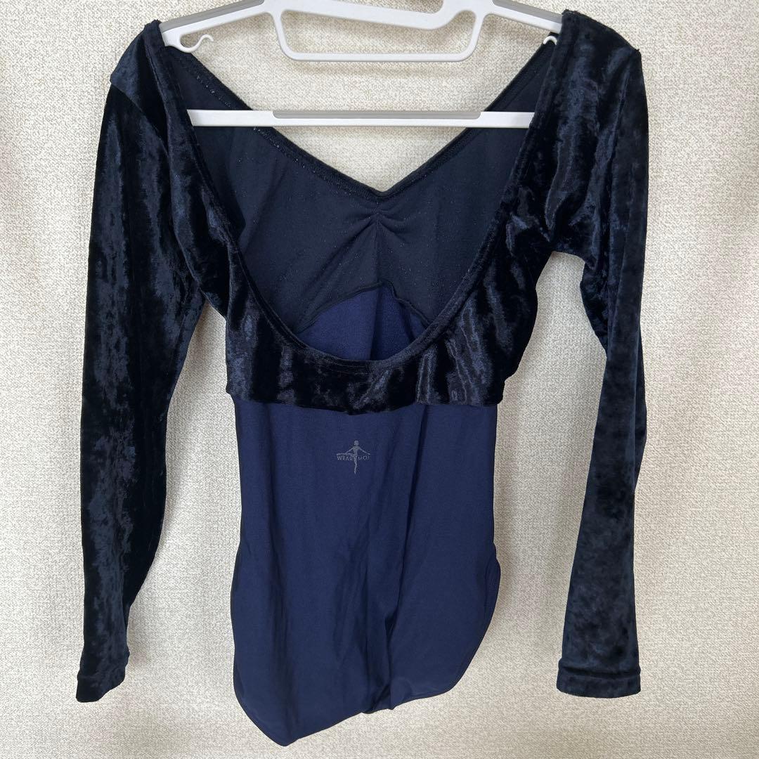WEAR MOI 紺色レオタード 長袖 Vネック