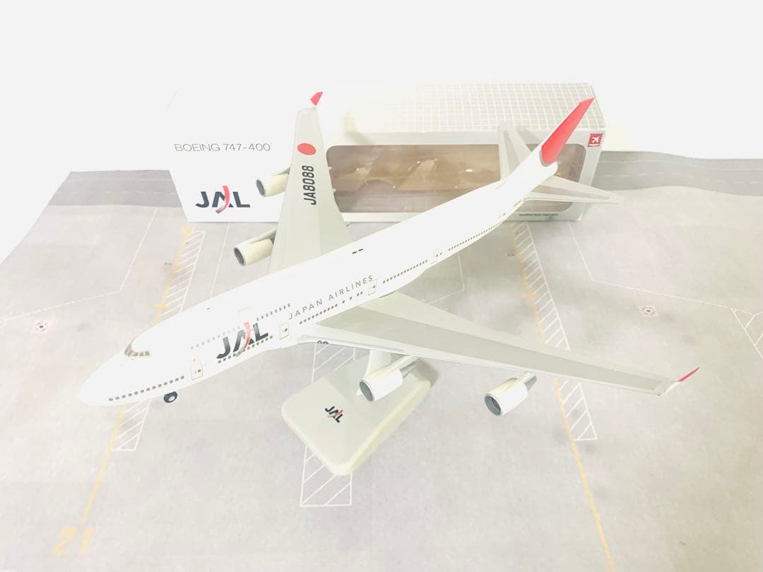 jalux公認モデル／ホーガン製1/200日本航空Ｂ７４７－４００太陽とアーク機