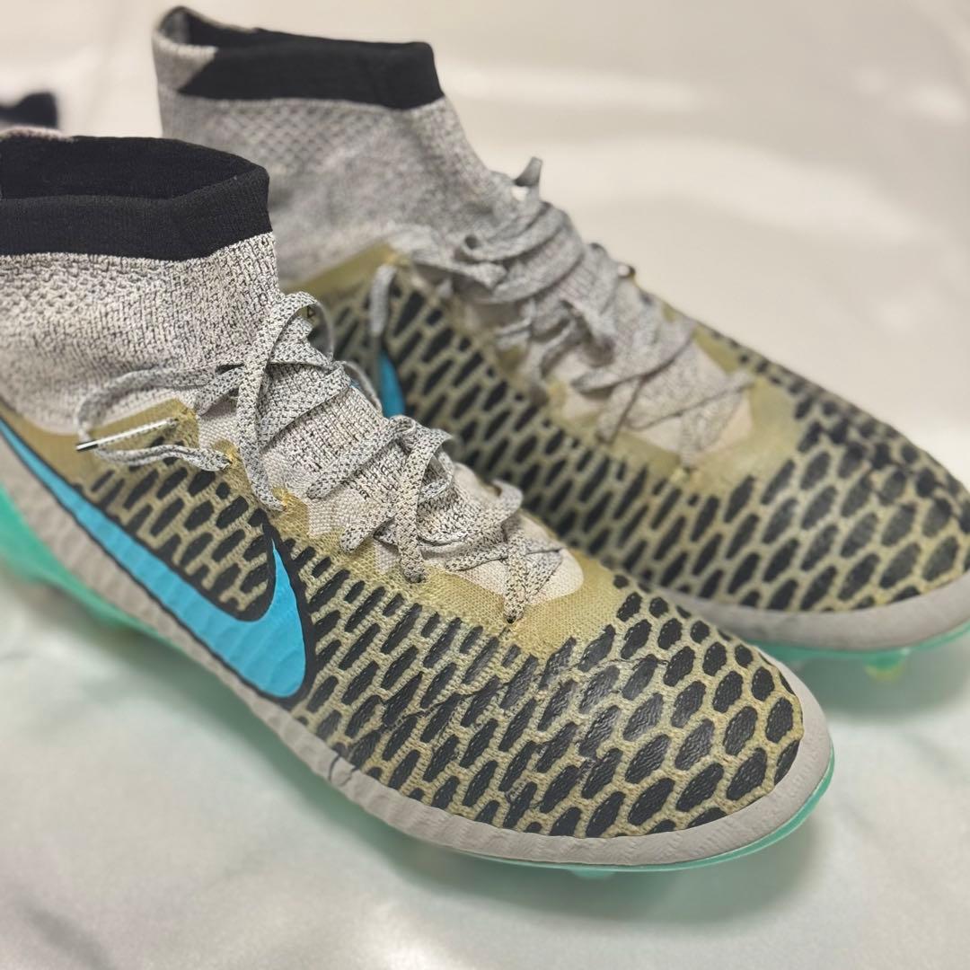 山口蛍 Nike Magista スパイク サッカー
