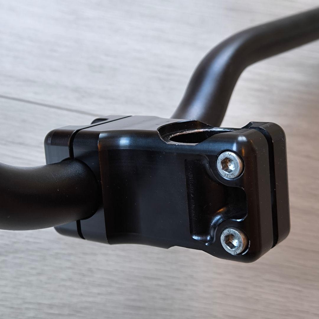 最高峰 CHROMAG Fubars 7075 ハンドルバー & ステム セット