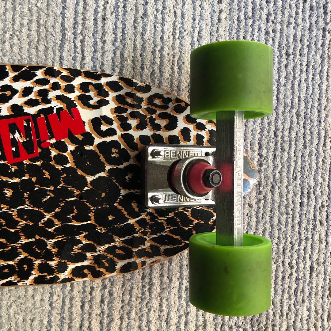 MINI SHREDDER ヒョウ柄スケートボード