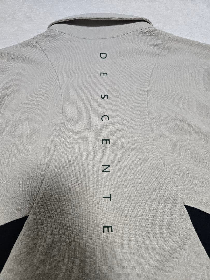 美品 DESCENTE GOLF サイズ O ベージュ