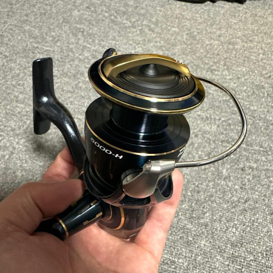 DAIWA 23SALTIGA 5000-H リール