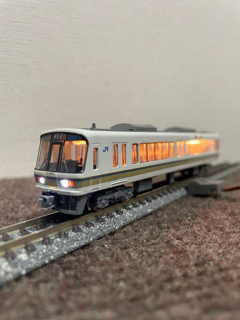 221系基本、増結セット　KATO