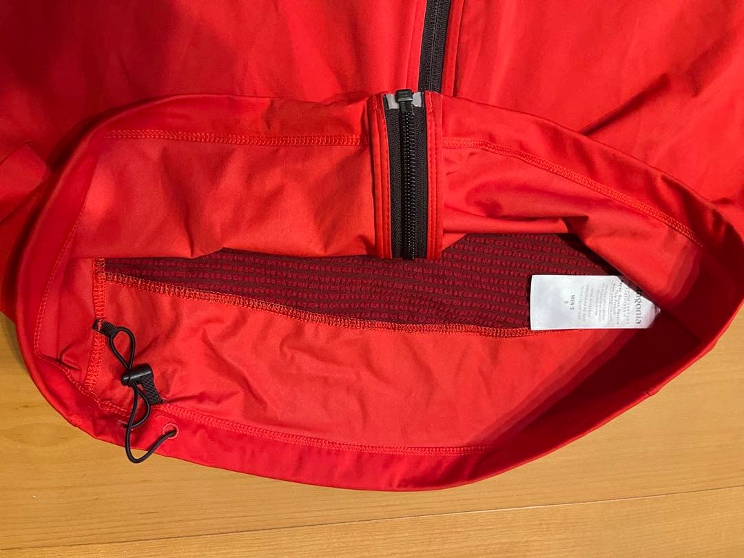 patagonia パッションレッド ソフトシェル ウインドシールドジャケット