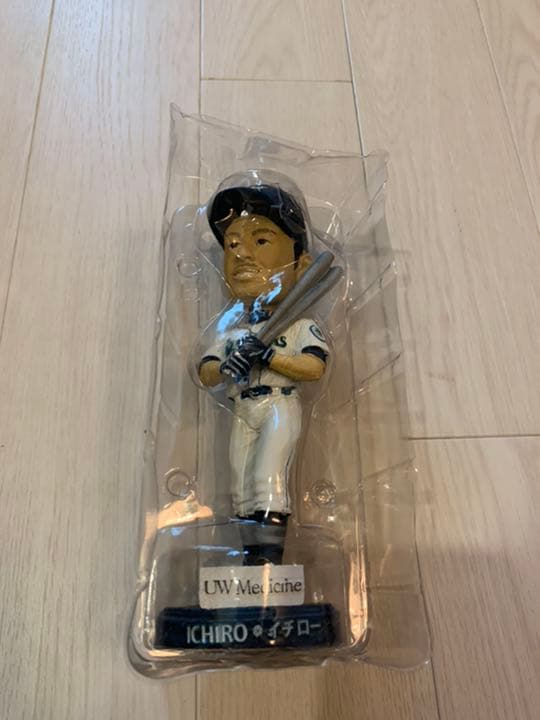 イチロー　非売品　2010ボブルヘッド フィギュア　15年前シアトル野球場にて