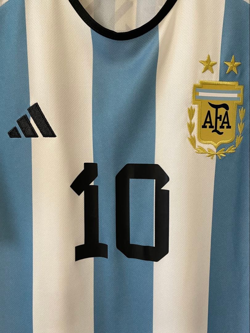 adidas アルゼンチン代表 メッシ 22W杯モデル L