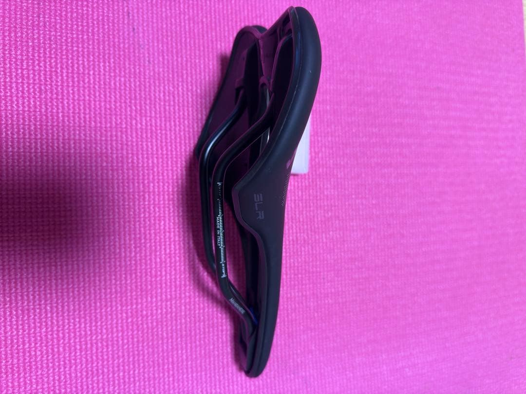 Selle Italia SLR Boost TM ブラック サドル