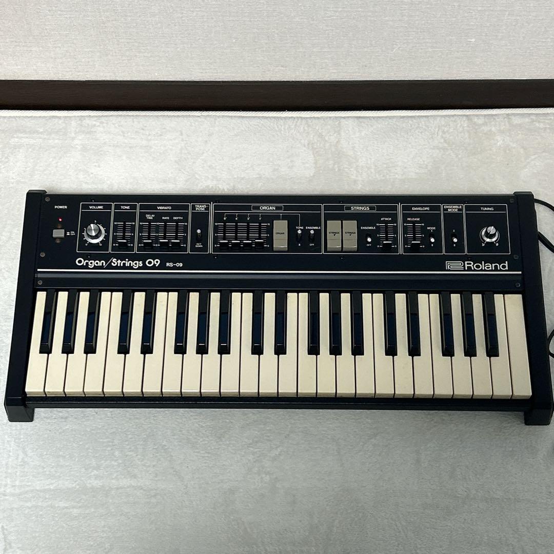Roland RS-09 Organ / Strings アナログシンセサイザー
