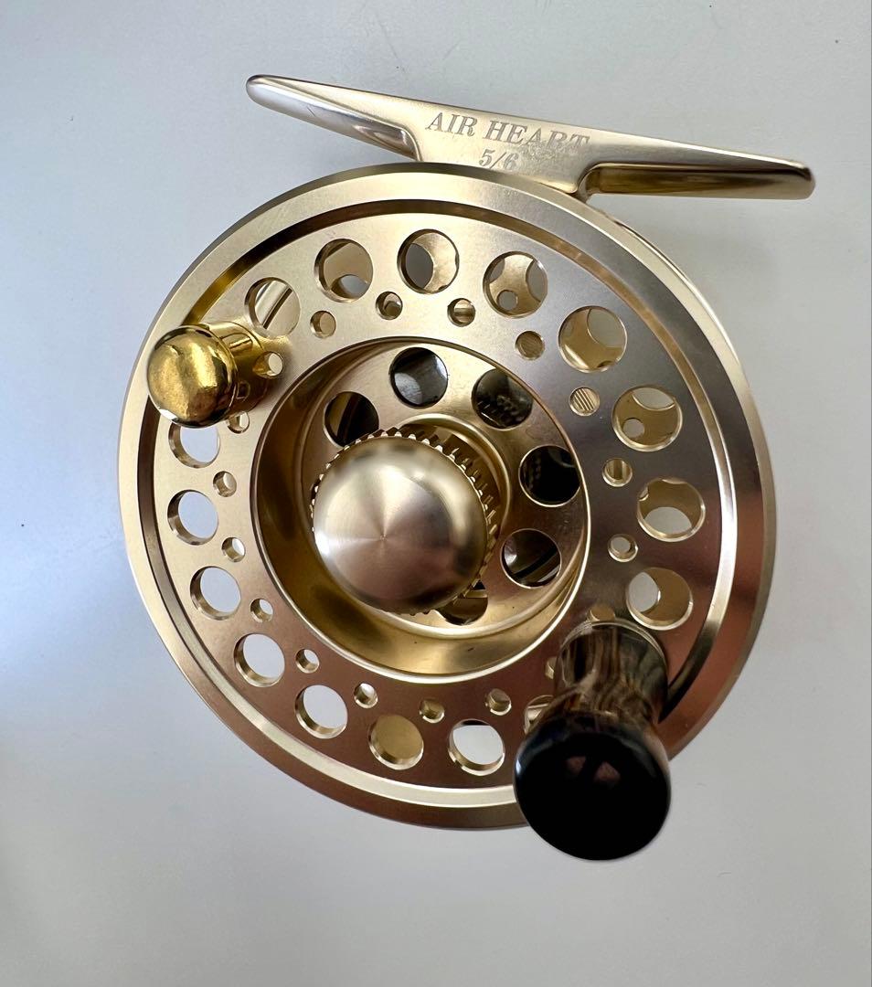 アルファタックル AIR HEART 5/6 GOLD フライリール 美品