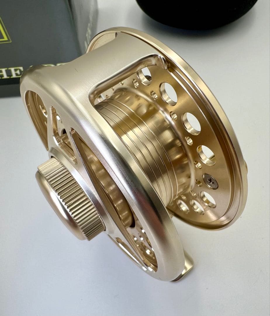 アルファタックル AIR HEART 5/6 GOLD フライリール 美品
