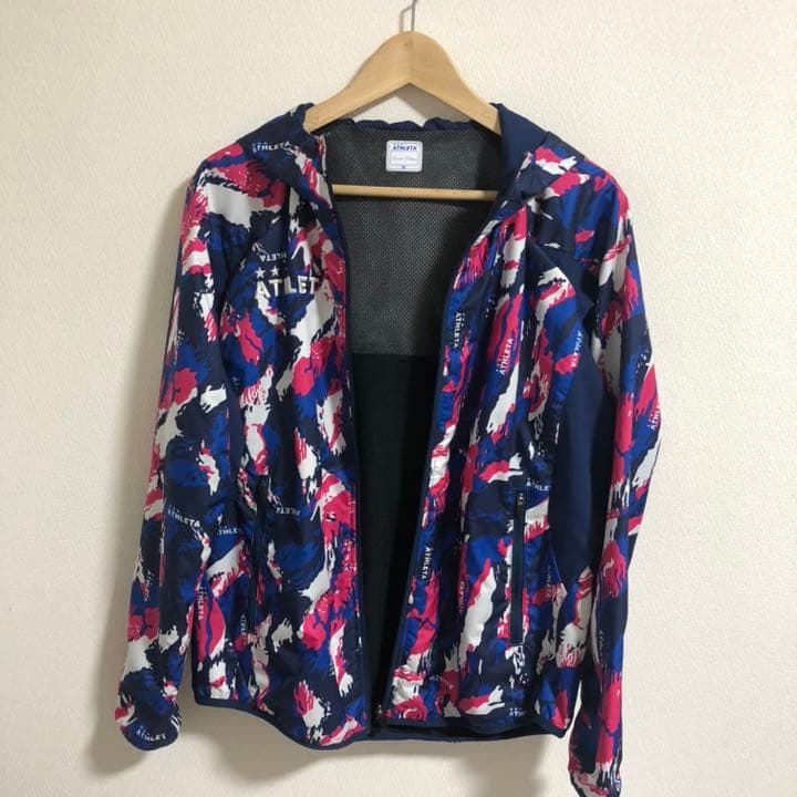 ATHLETA ウィンドブレーカー　サイズM