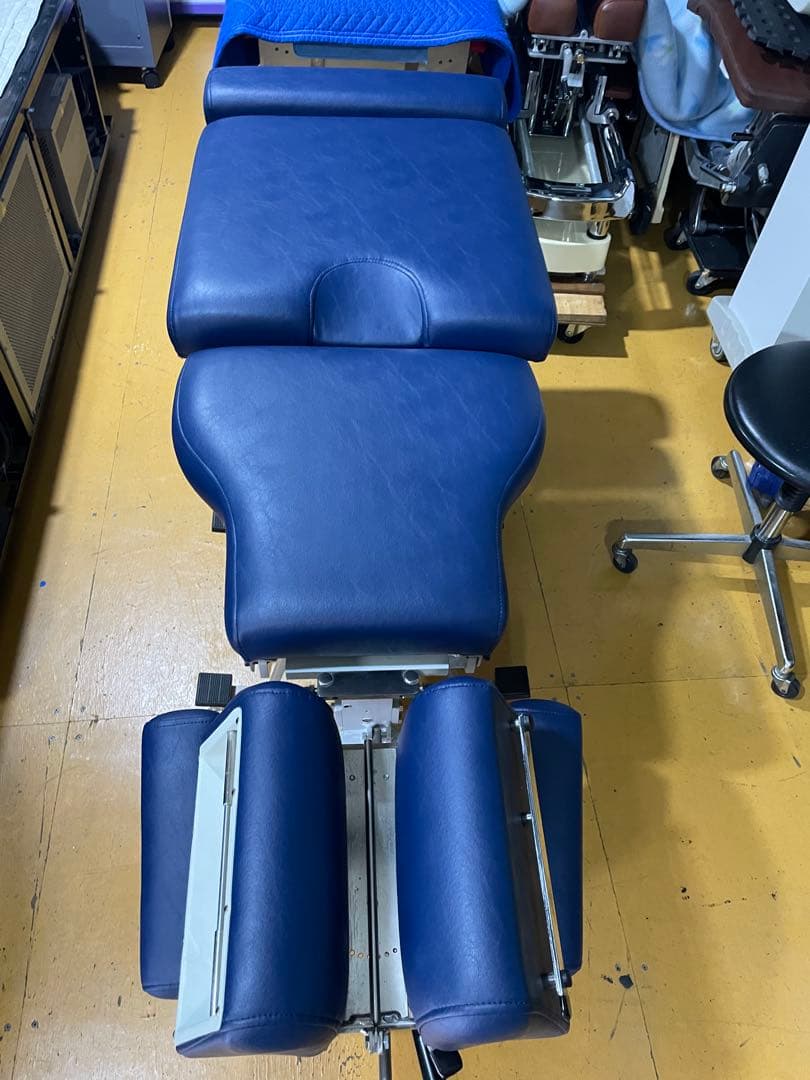 カイロプラクティック　ロイド402トムソンテーブル　トムソンベッド美品
