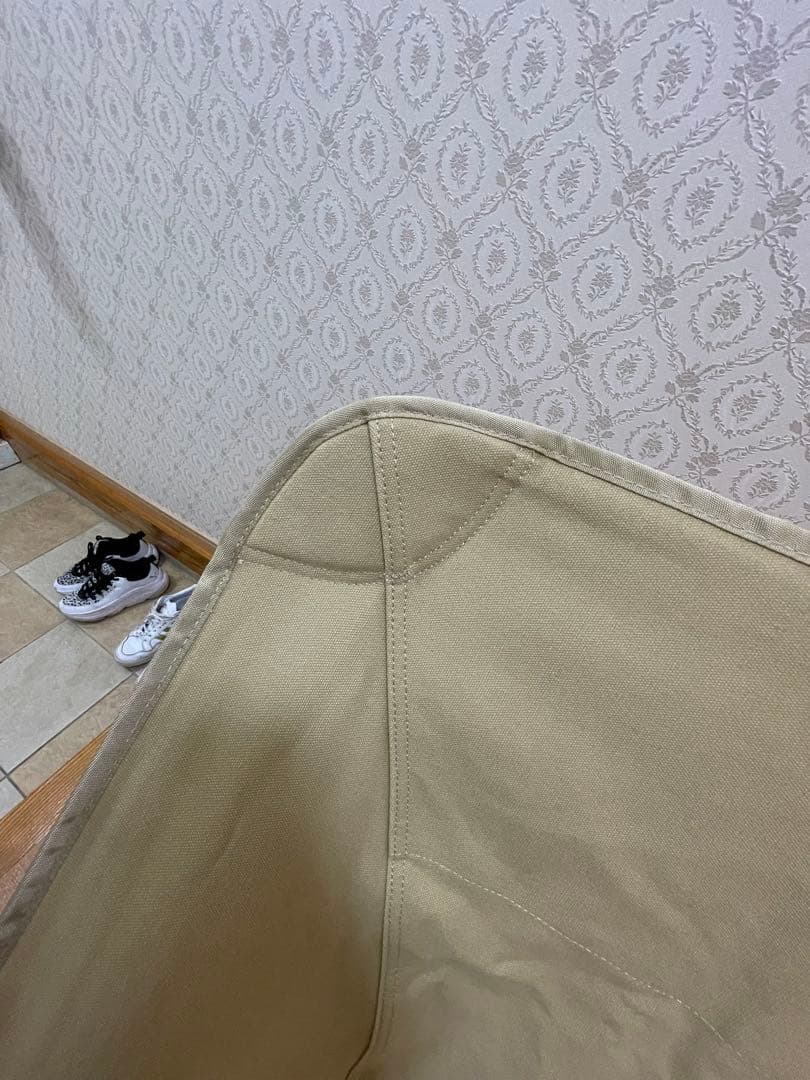 DODスゴイッス ベージュ アウトドアチェア 66cm x 94cm